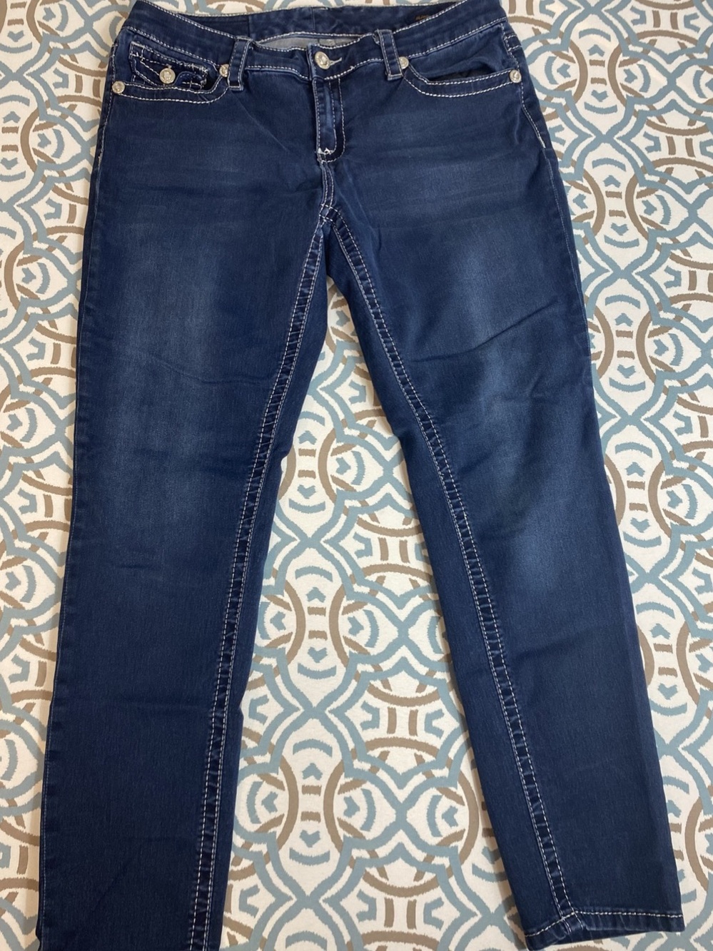Seven7 women Skinny Jeans in a solid blue color, size 12 women’s